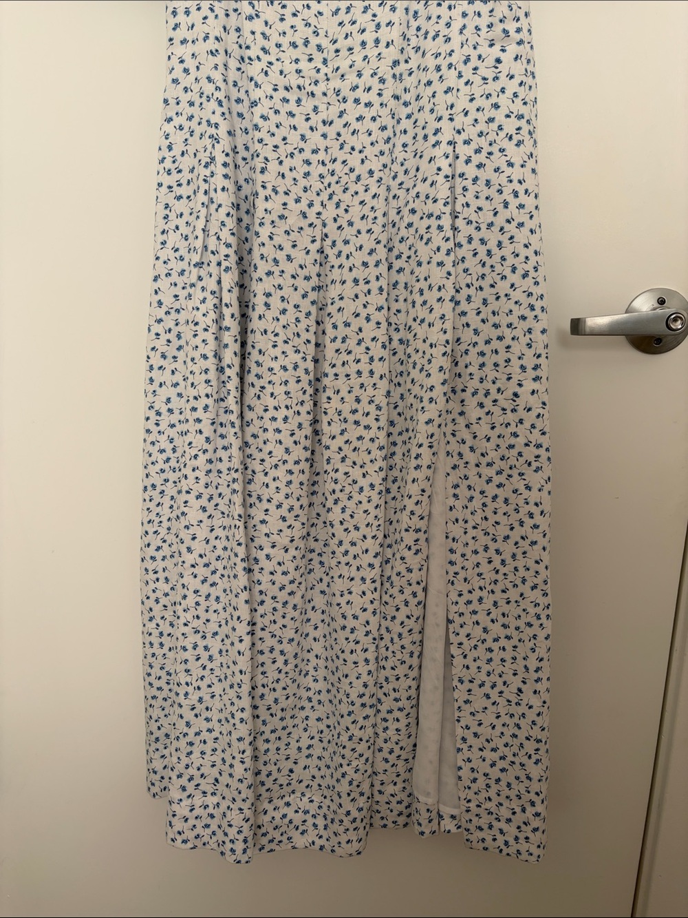 Reformation Floral Scoop-Neck Midi Dress - Picture 4 of 10